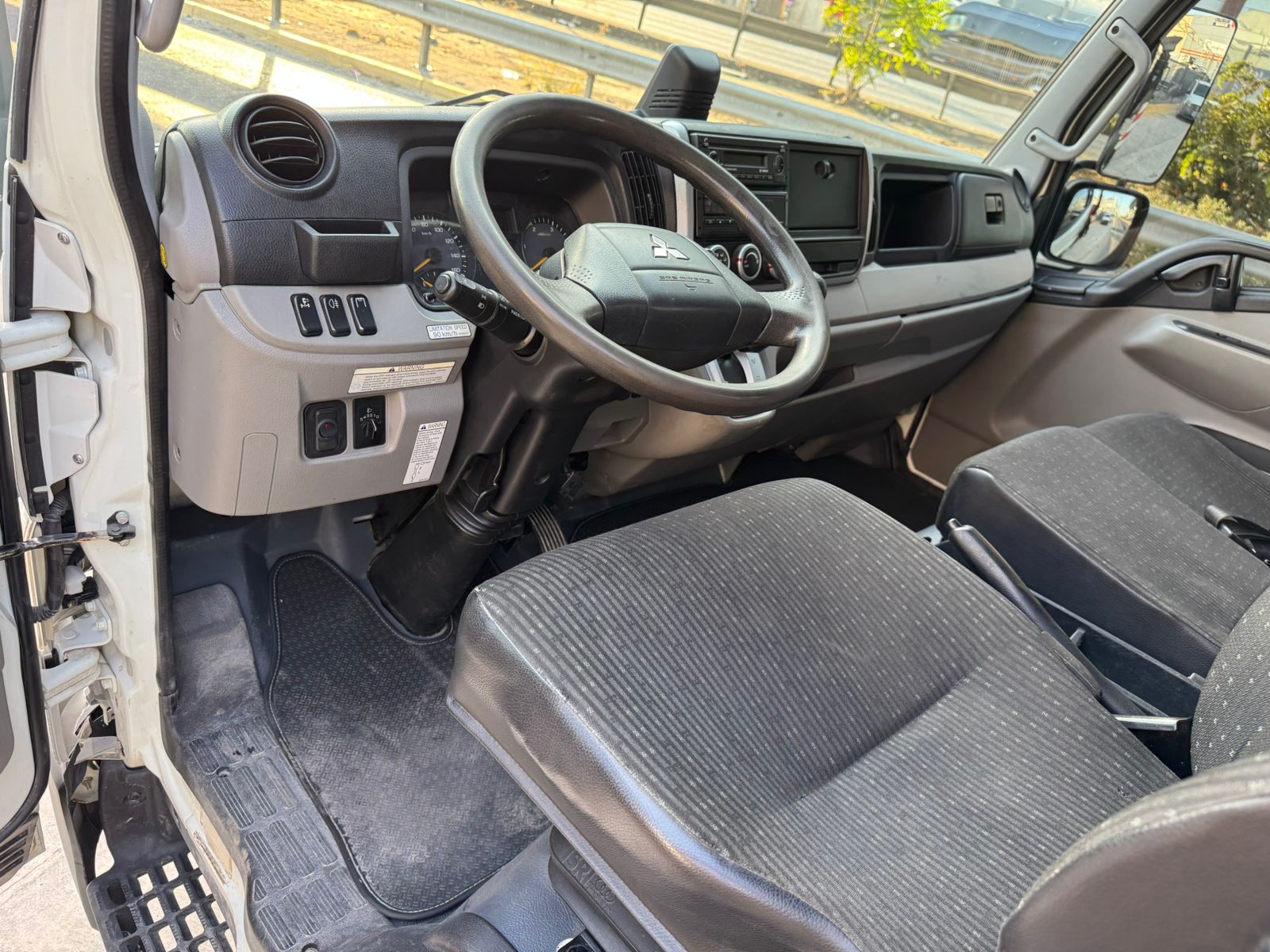 MITSUBISHI ’19 CANTER FUSO 9C18 Euro 6C