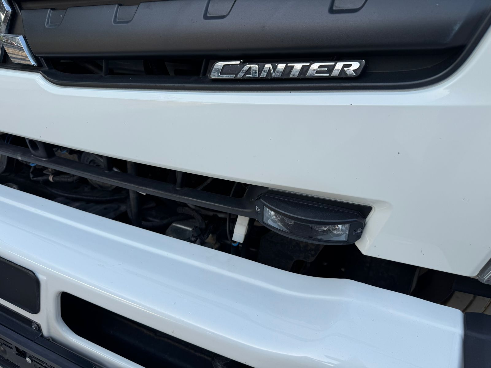 MITSUBISHI ’19 CANTER FUSO 9C18 Euro 6C